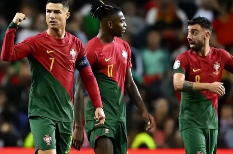 现场球迷大喊伊万下课